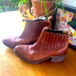 All Saints sz 40 leather booties